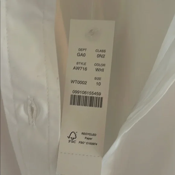 J Crew woman’s button-down White Shirt - Picture 3 of 5